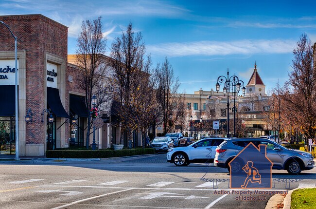 Building Photo - 2539 Bottle Brush Ave