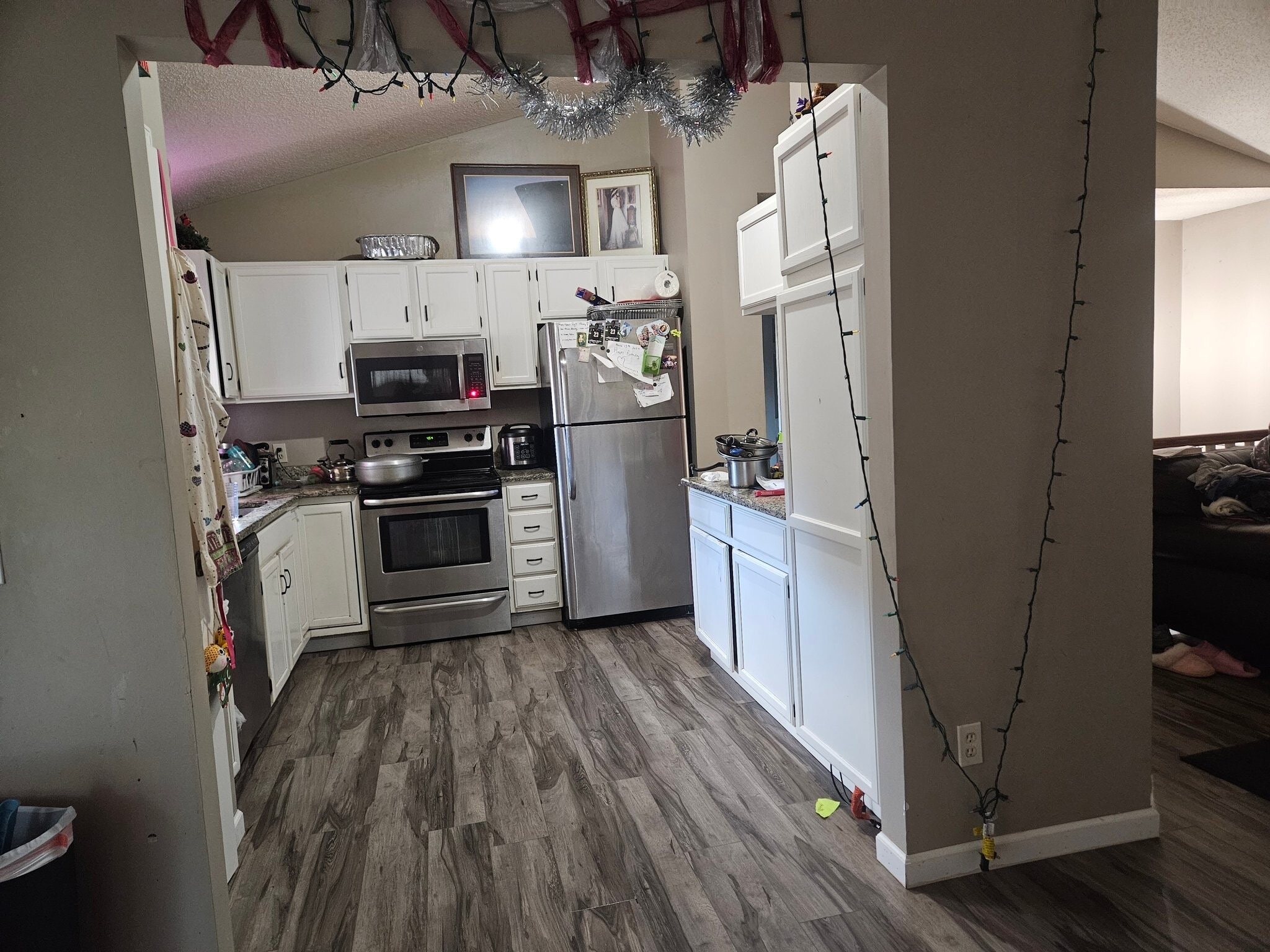 Building Photo - 10259 Englewood Dr