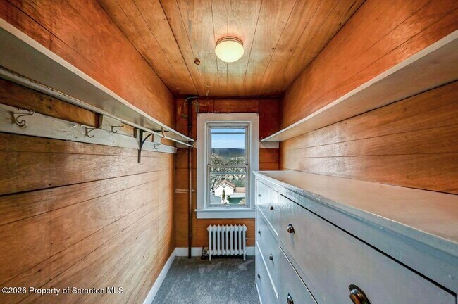 Building Photo - 814 S Webster Ave