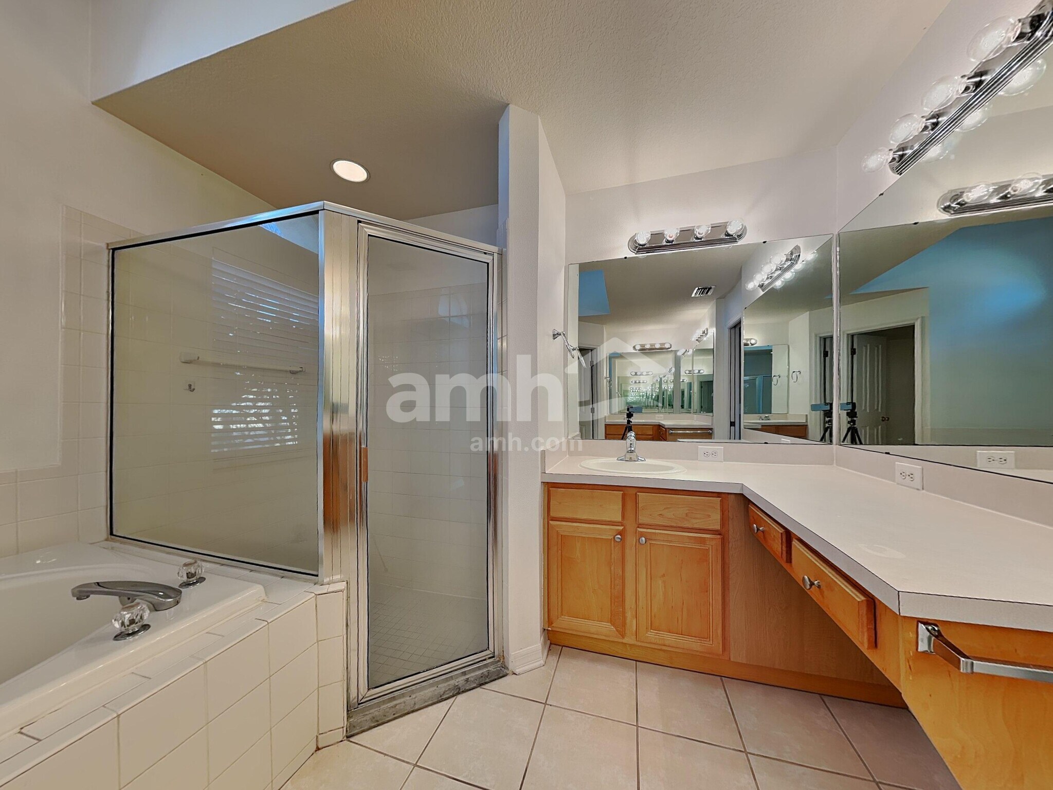 Building Photo - 1531 Kish Blvd