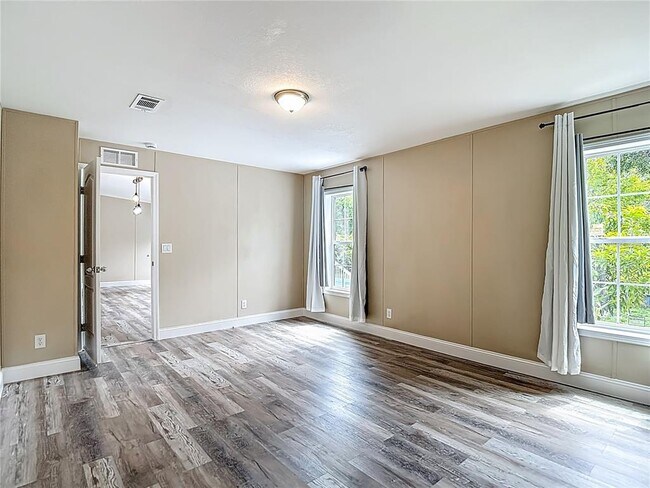 Building Photo - 7515 Rooks Dr