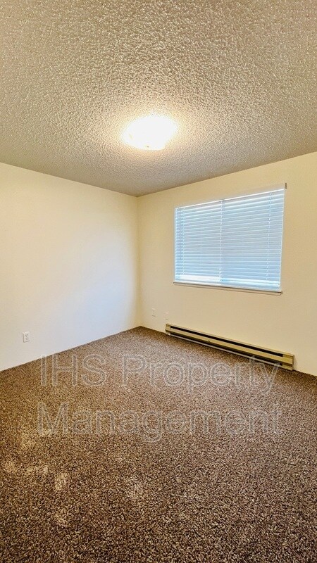 Building Photo - 409 Benham St