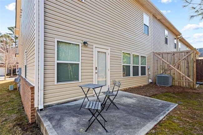 Building Photo - 7281 Rockhouse Rd