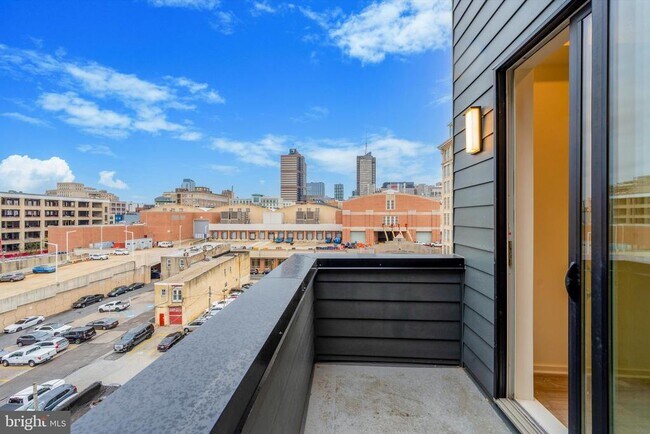 Building Photo - 225-27 N 12th St