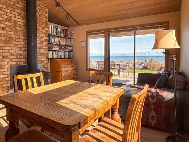 Building Photo - 951-953 3 Crabs Rd