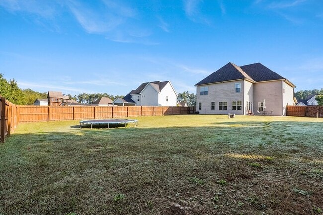 Building Photo - 501 Daylily Ct