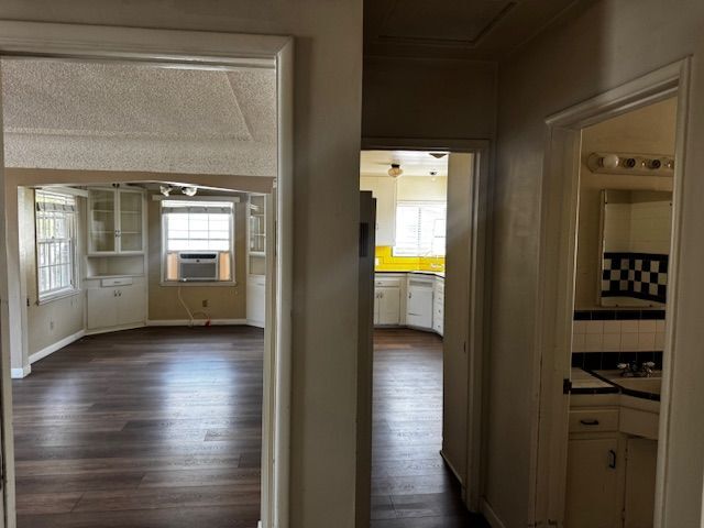 Building Photo - 9610 Rosecrans Ave