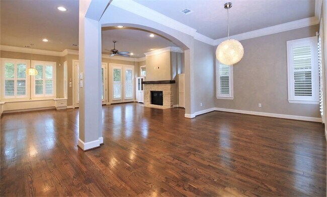 Building Photo - 1213 Althea Dr