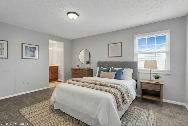 Building Photo - 1642 Park Row Dr