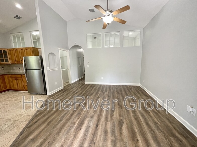 Building Photo - 5753 Eden Ln