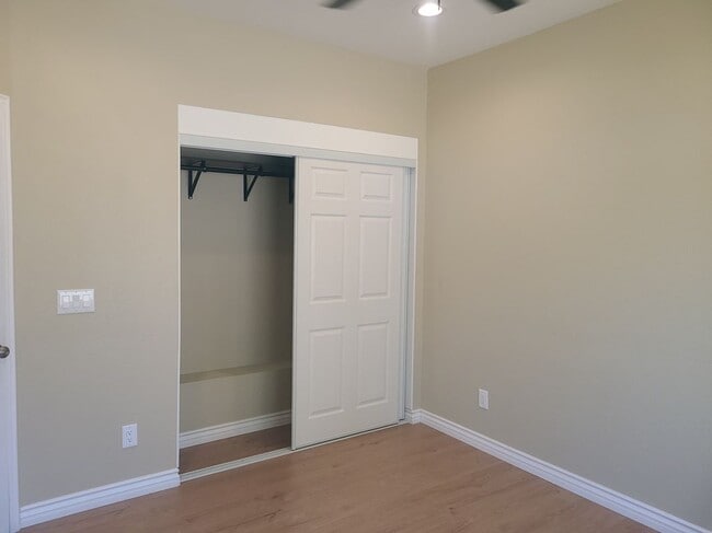 Building Photo - 972 Karesh Ave