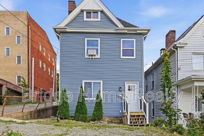 Building Photo - 11 Maytide St