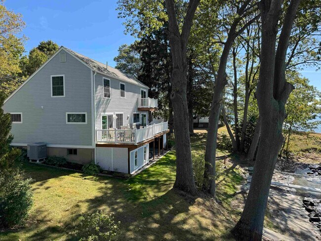 Building Photo - 34 Mendum Ave