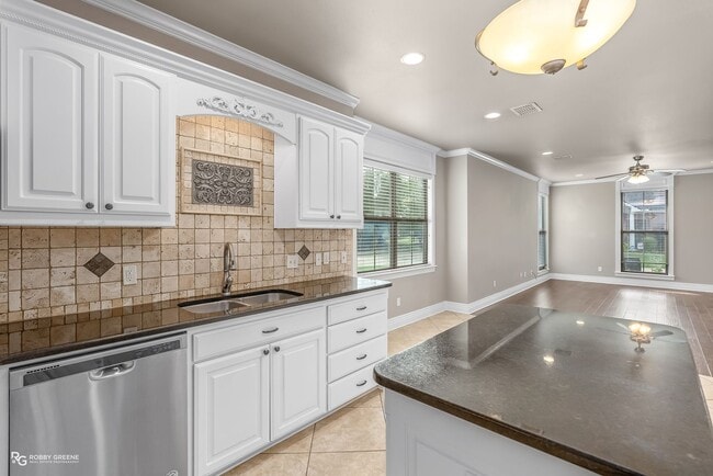 Building Photo - Beautiful home in North Bossier!