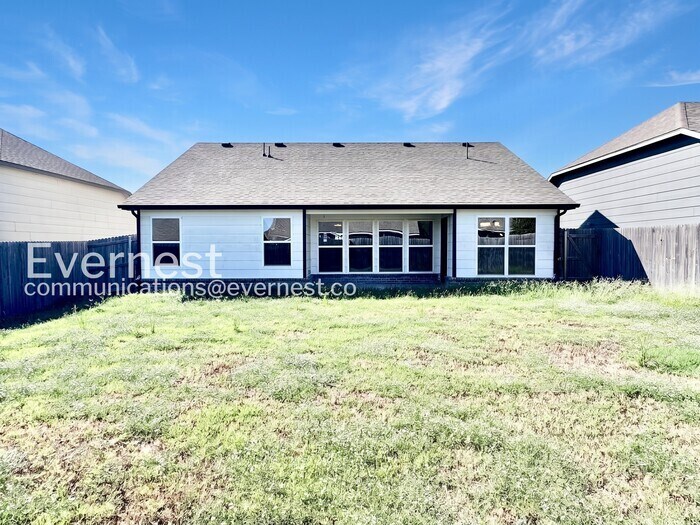 Building Photo - 3616 E Rockport St