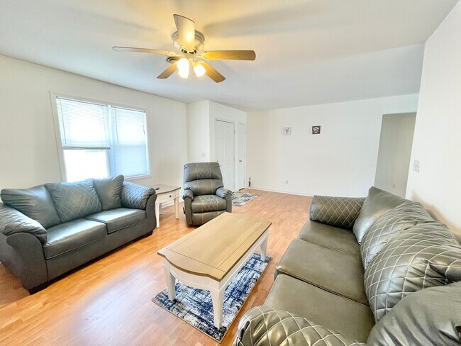 Building Photo - 210 Beaver St