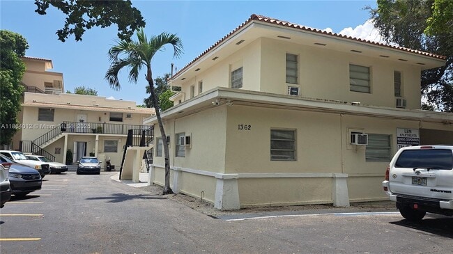 Primary Photo - 1362 SW 2nd St