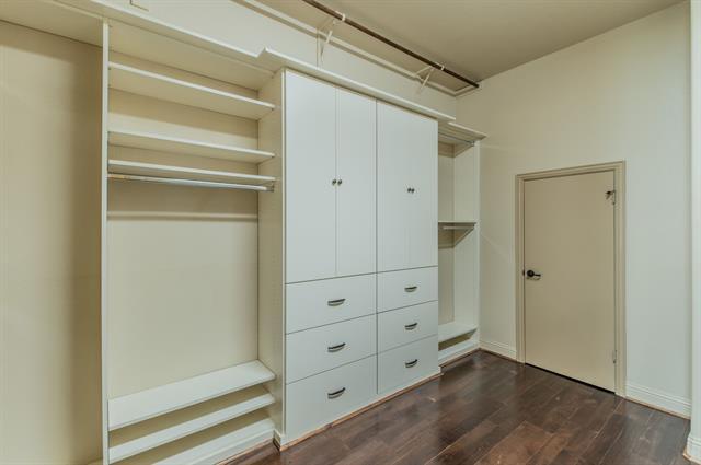 Building Photo - 7565 Rawlins Ln