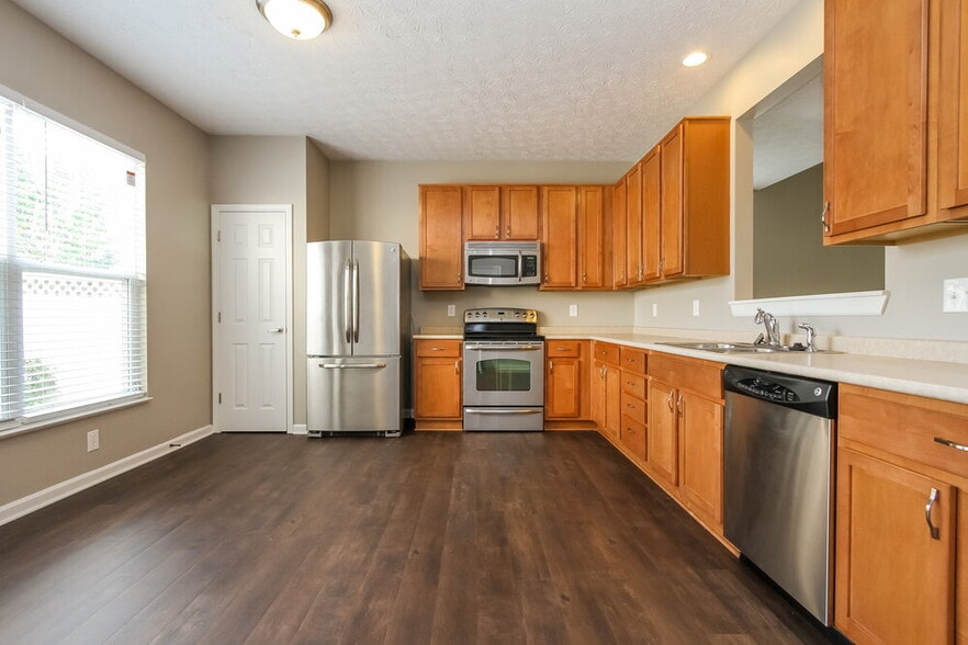 Building Photo - 931 Kimberly Ave