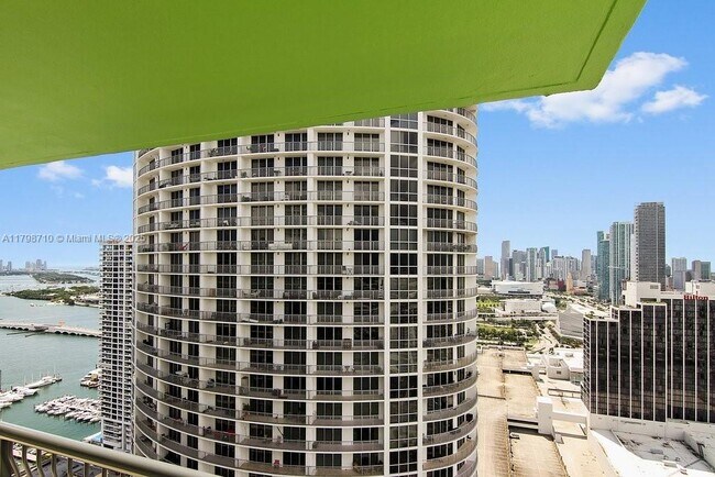 Building Photo - 1756 N Bayshore Dr