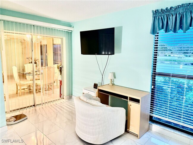 Building Photo - 4187 Lakewood Blvd