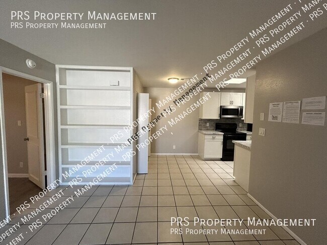 Building Photo - 195 N Cottonwood St