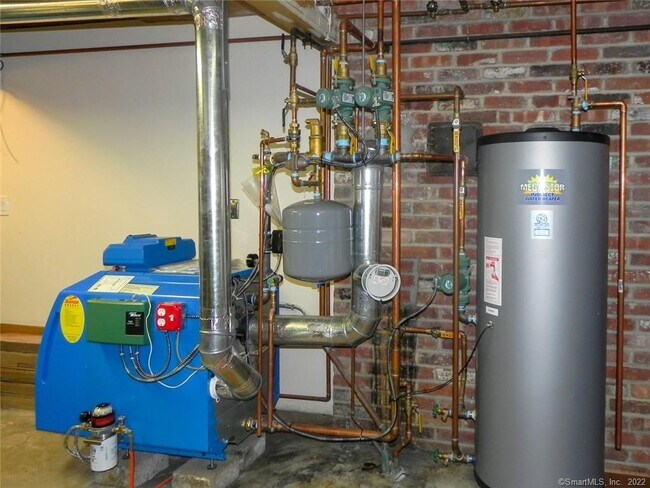 Building Photo - 361 Mill Rd