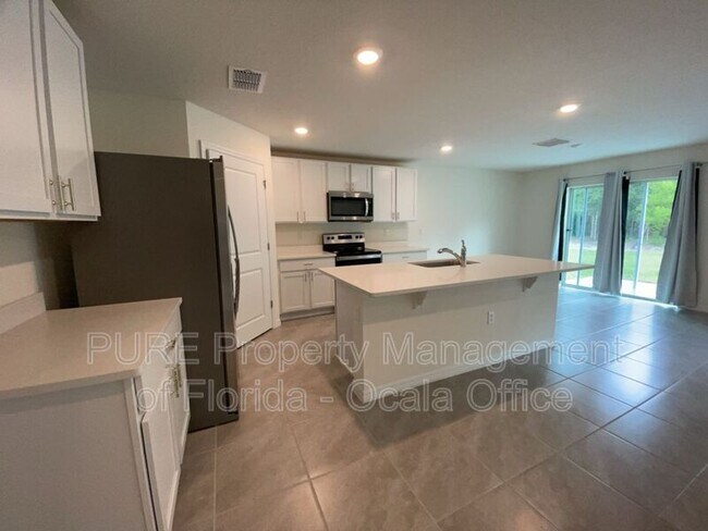 Building Photo - 7084 SW 136th Ln