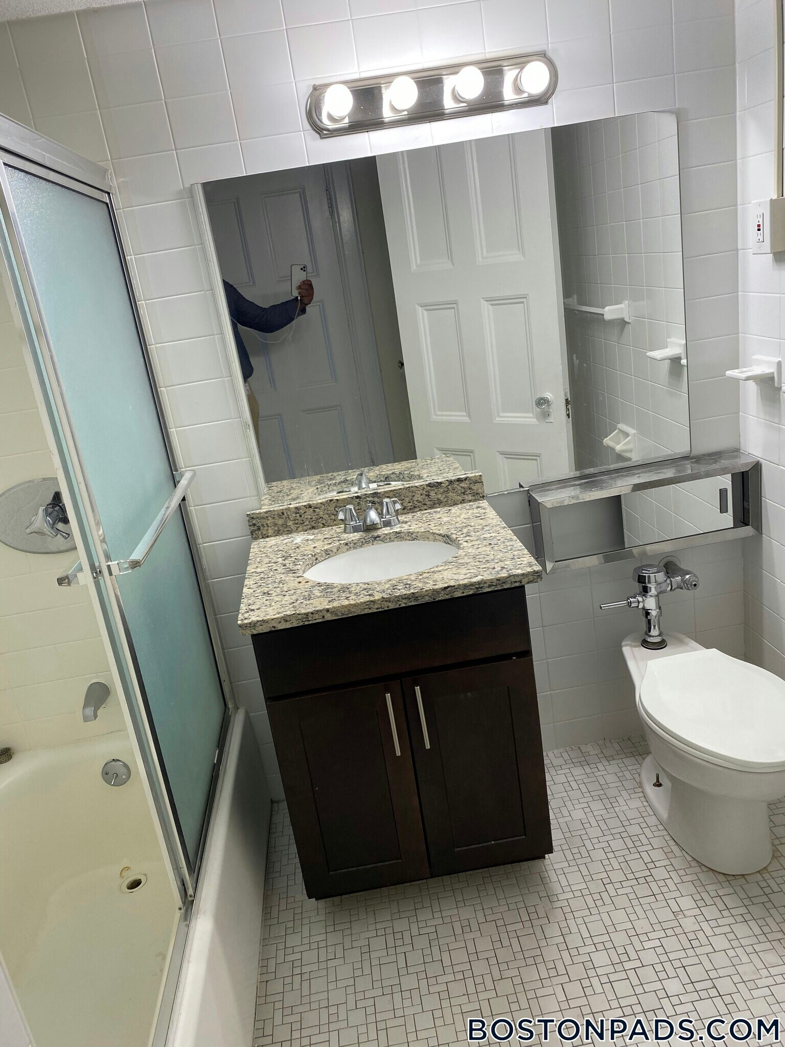 Building Photo - 62 Boylston St