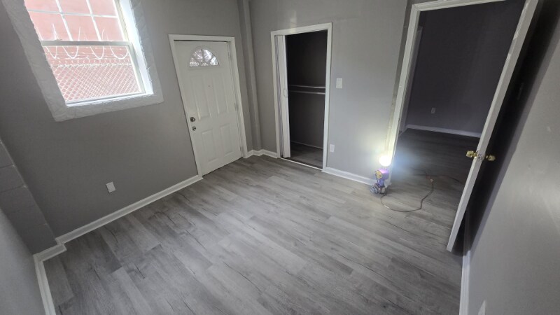 Building Photo - 386 Park Ave