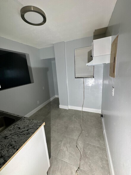 Building Photo - 1039 Phelps St