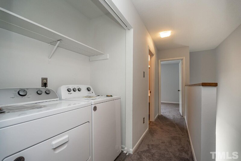 Building Photo - 250 S Estes Dr