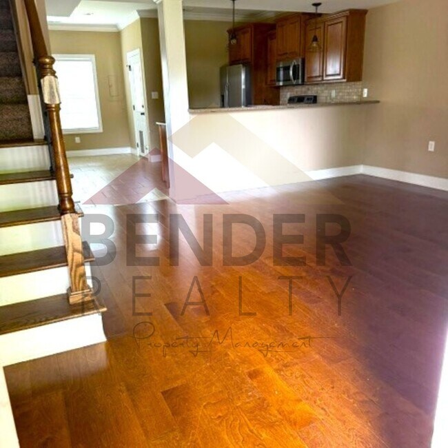 Building Photo - **REDUCED** TOWNHOME IN THE CITY