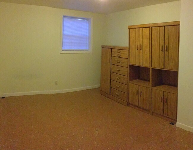 Building Photo - 1584 Greenwood Dr NW