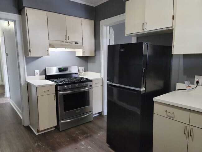 Building Photo - 22641-22643 Van Dyke