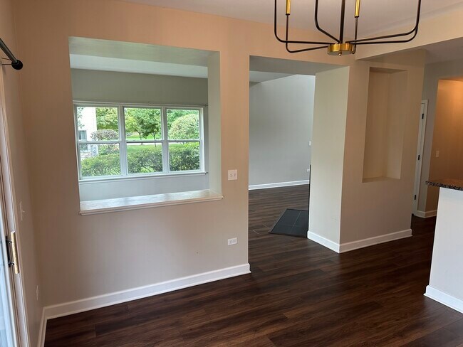 Building Photo - 1665 S Candlestick Way