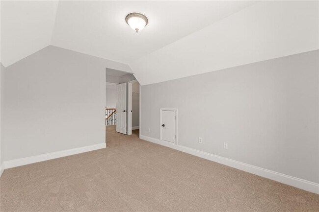 Building Photo - 3329 Rosecliff Trace NE