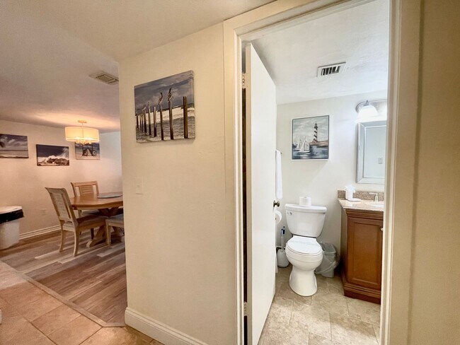 Building Photo - Furnished 2 Bed, 2 Bath Condo – Available Now!