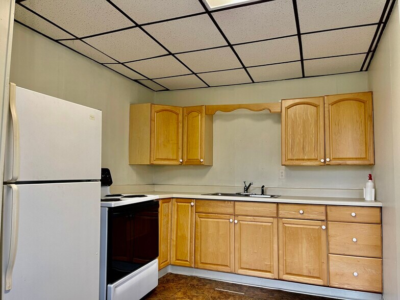 Building Photo - 403 S Atlantic Ave