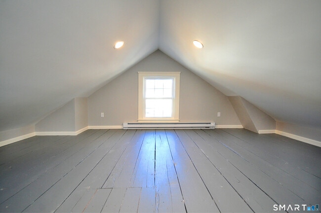 Building Photo - 14 Hazelmeadow Pl