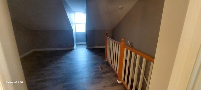 Building Photo - 10th Street Apartments