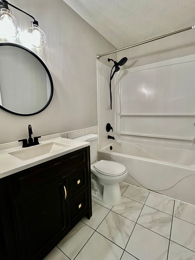 Building Photo - 414 Belle Aire Dr