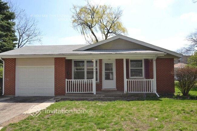 Building Photo - 2401 Birch Ln