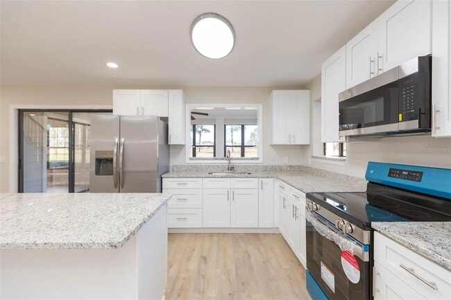 Building Photo - 6545 Brentwood Dr.