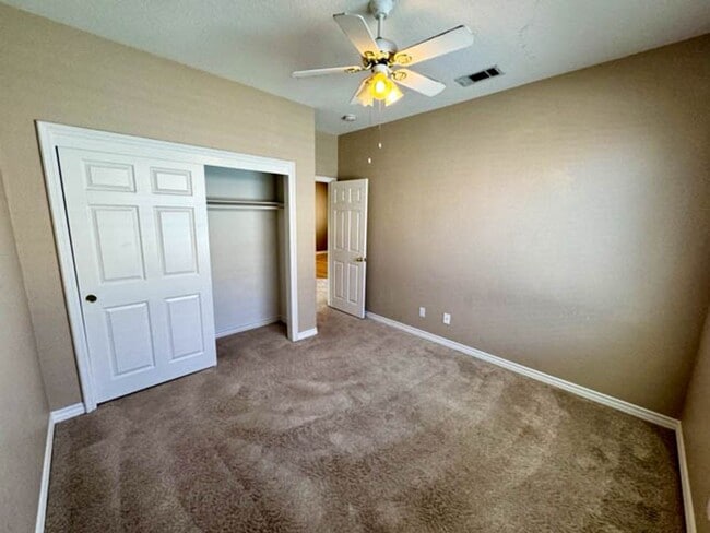 Building Photo - COMING SOON! Large Murrieta home available for LEASE!