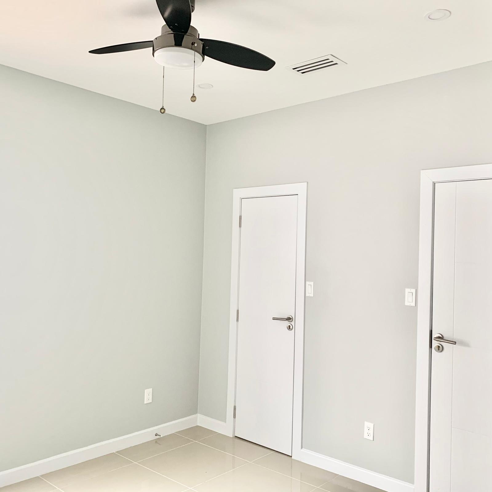 Building Photo - 2016 Summerland Ln