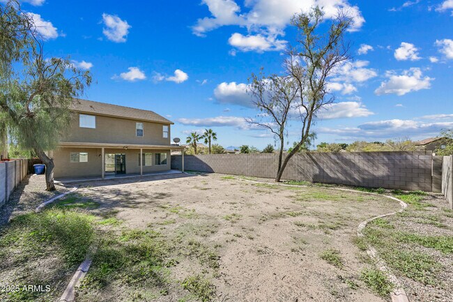 Building Photo - 3632 W St Charles Ave