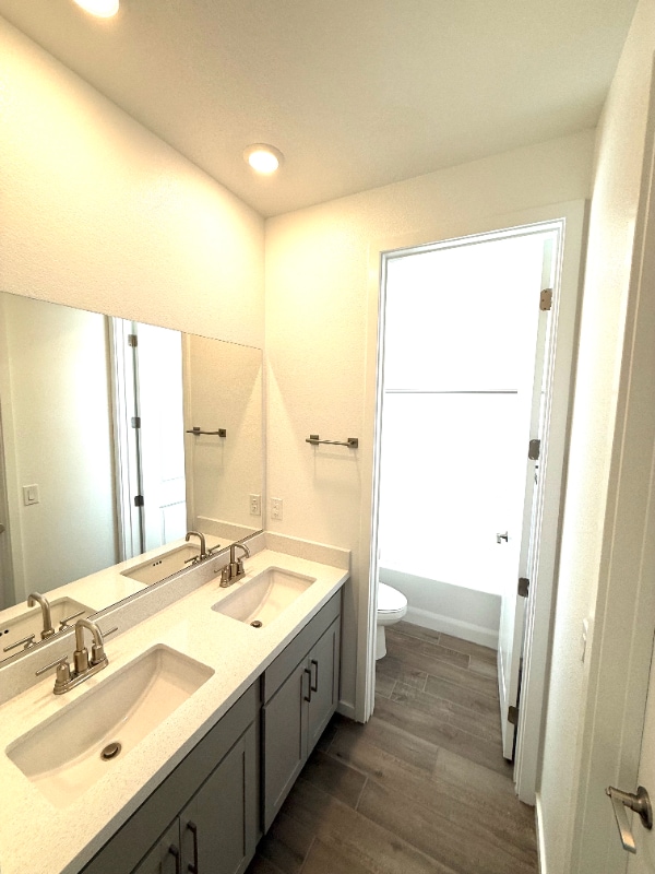 Building Photo - 1423 Song Lark Ln