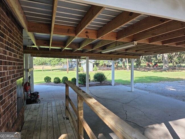 Building Photo - 807 Pound Rd