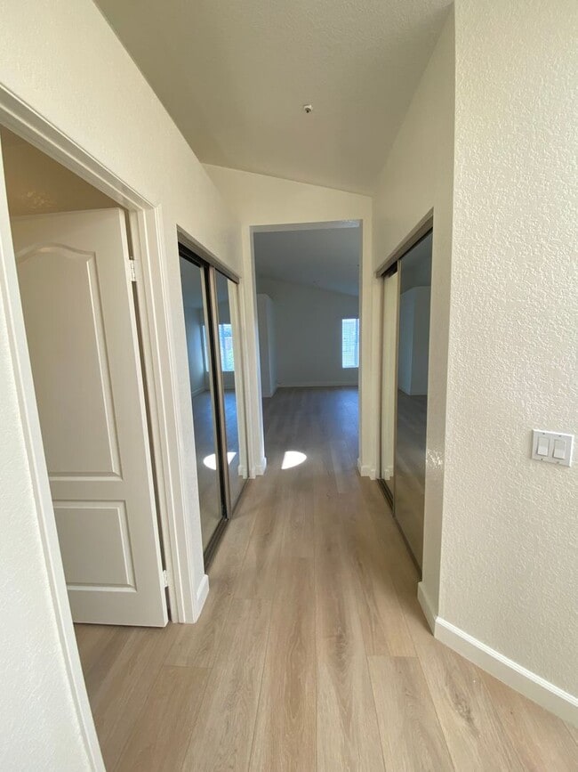 Building Photo - Very Spacious 3 Bedroom, 2.5 Bathroom House For Rent in Buena Park-Lots of Recent Upgrades!